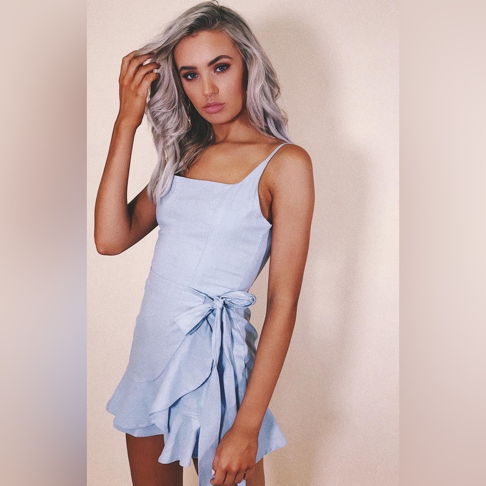 NWT!! Baby blue Oh Polly Cottage Hill Mini Dress size 6